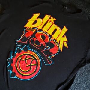 ×[Tultex]× Blink 182 graphic tee